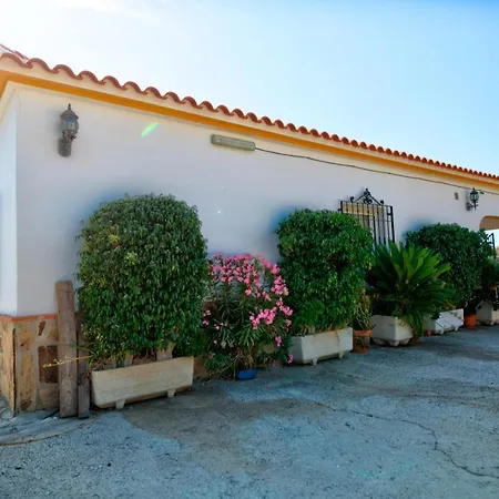 Cortijo Noguera Villa *